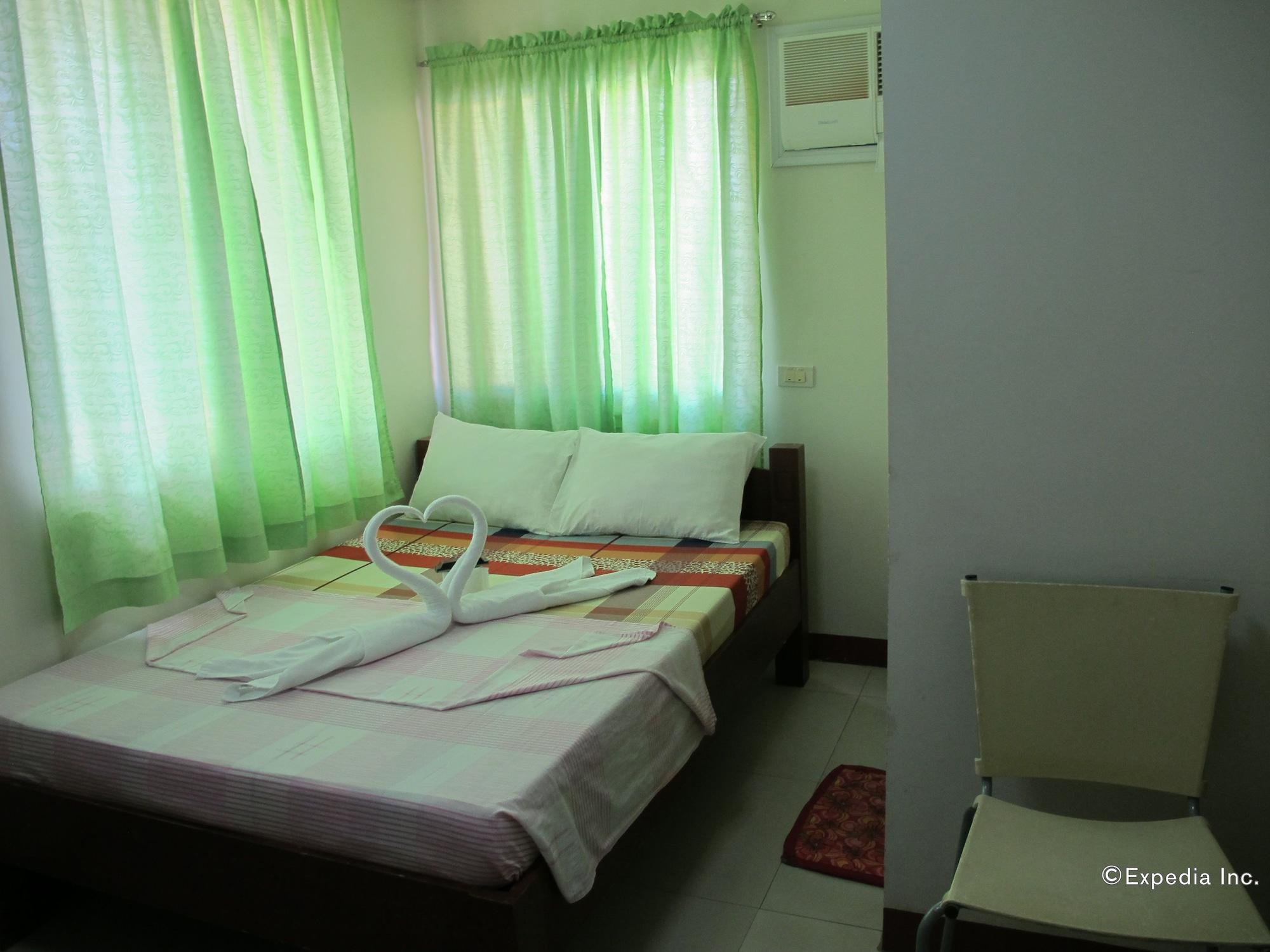 Sea Jewel Beach Resort Puerto Galera Extérieur photo