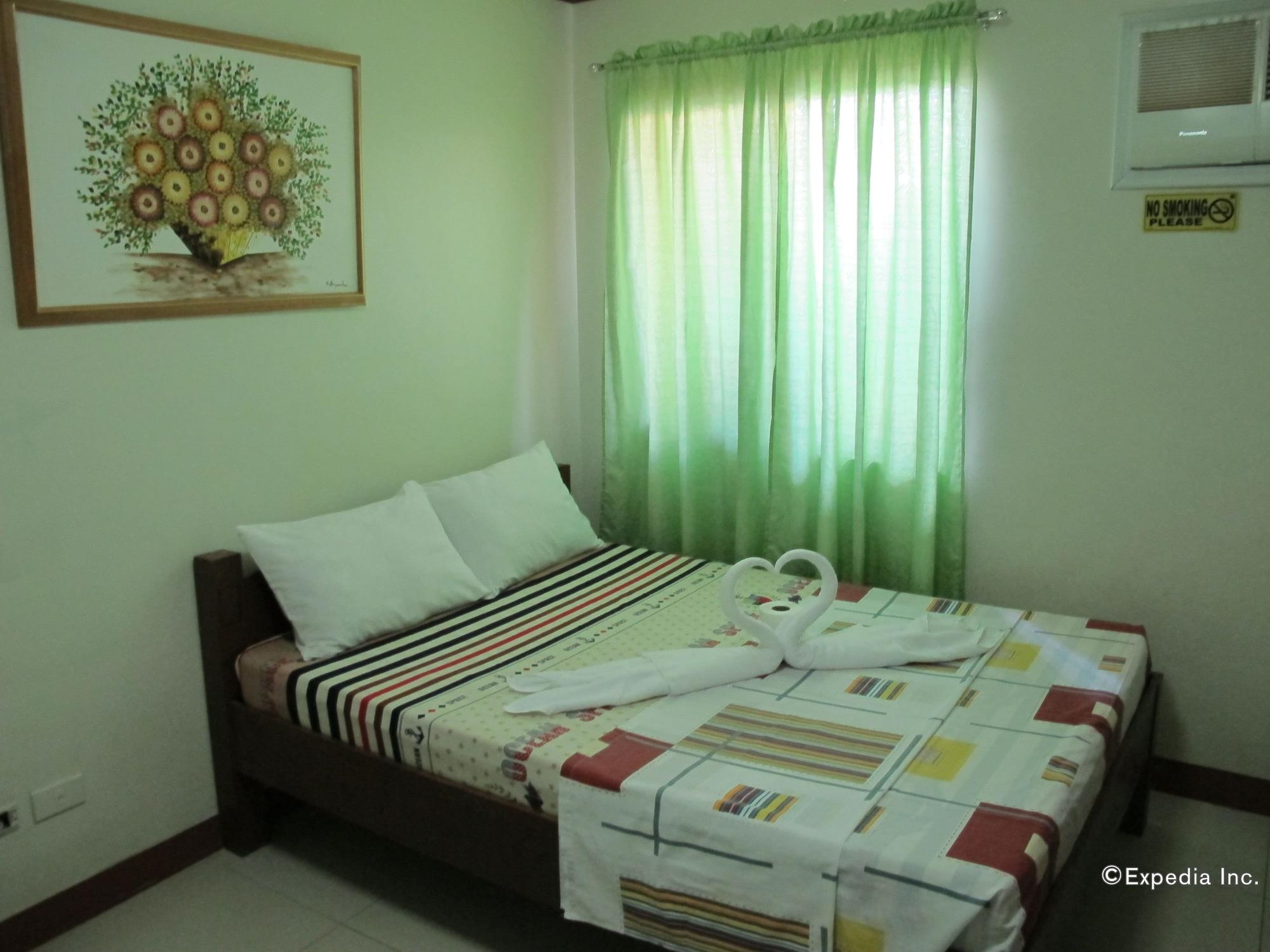 Sea Jewel Beach Resort Puerto Galera Extérieur photo