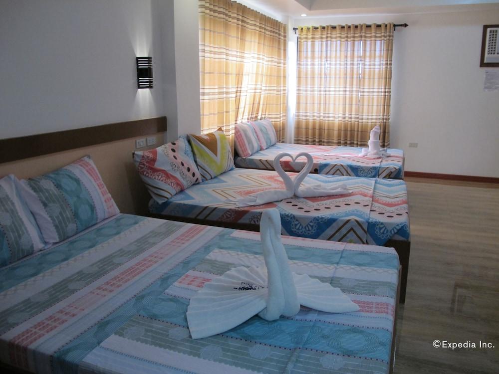 Sea Jewel Beach Resort Puerto Galera Extérieur photo