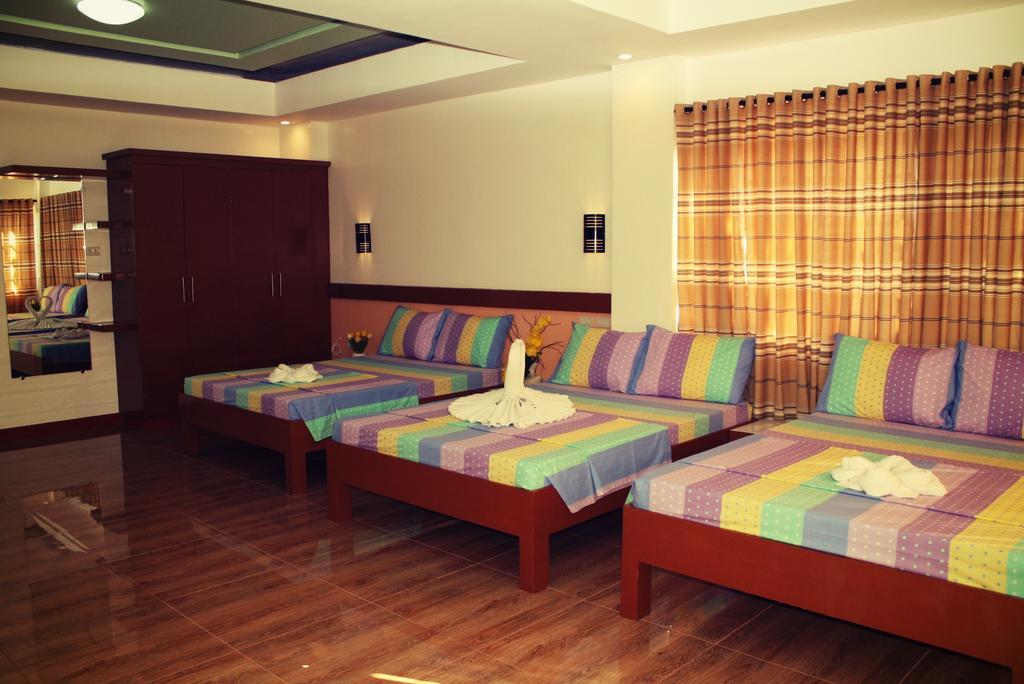 Sea Jewel Beach Resort Puerto Galera Extérieur photo