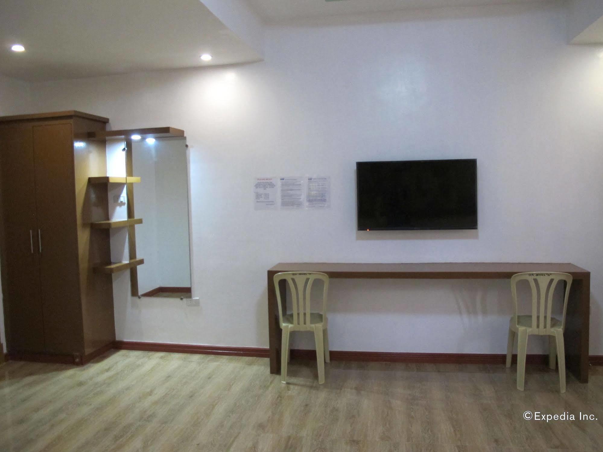 Sea Jewel Beach Resort Puerto Galera Extérieur photo